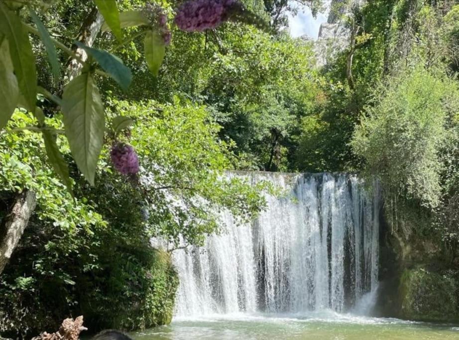 Balcons Du Royans.Logement Entier Piscine Saint-Jean-en-Royans Εξωτερικό φωτογραφία